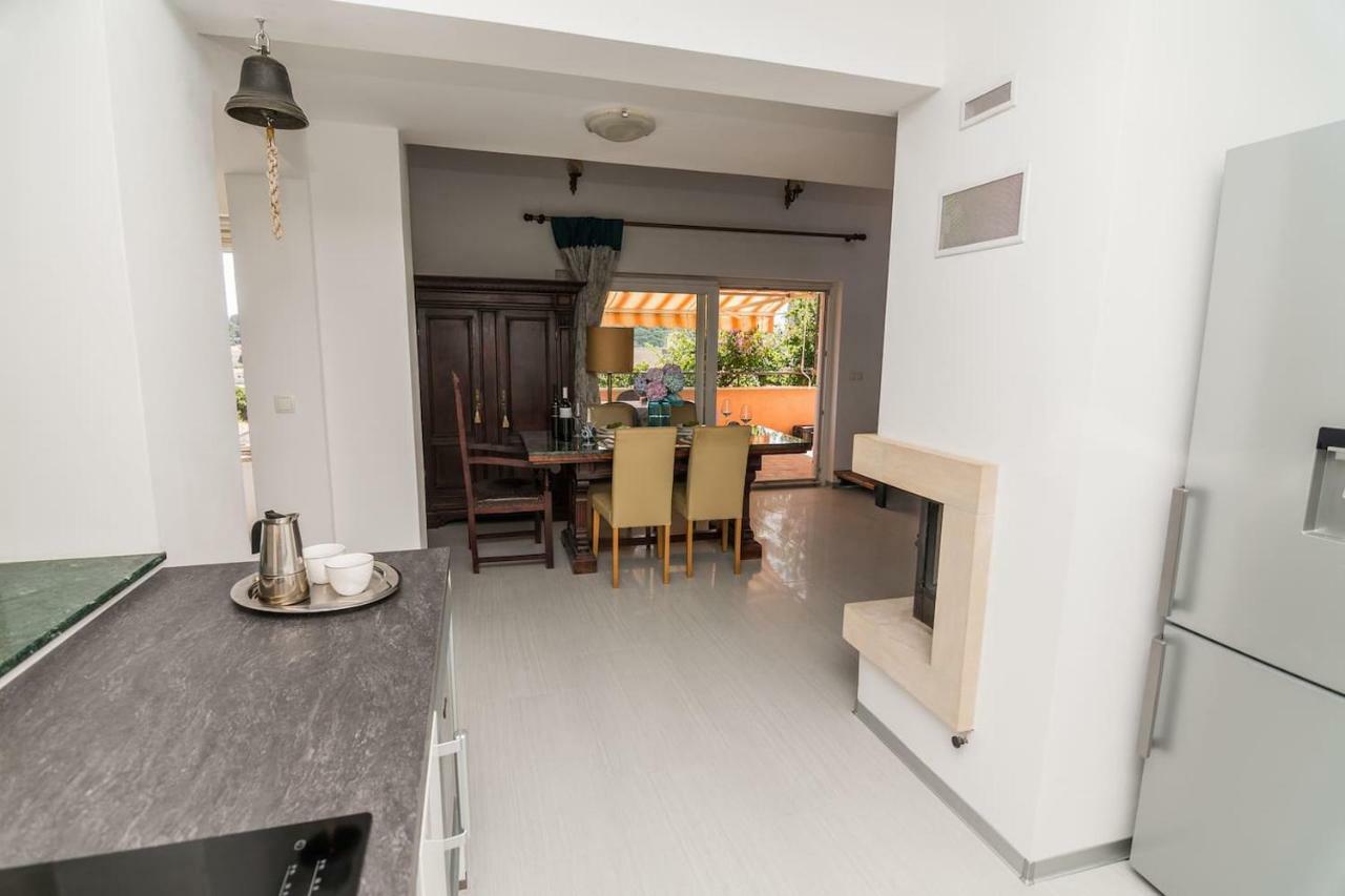 Apartment Sun View Mali Losinj Exterior photo